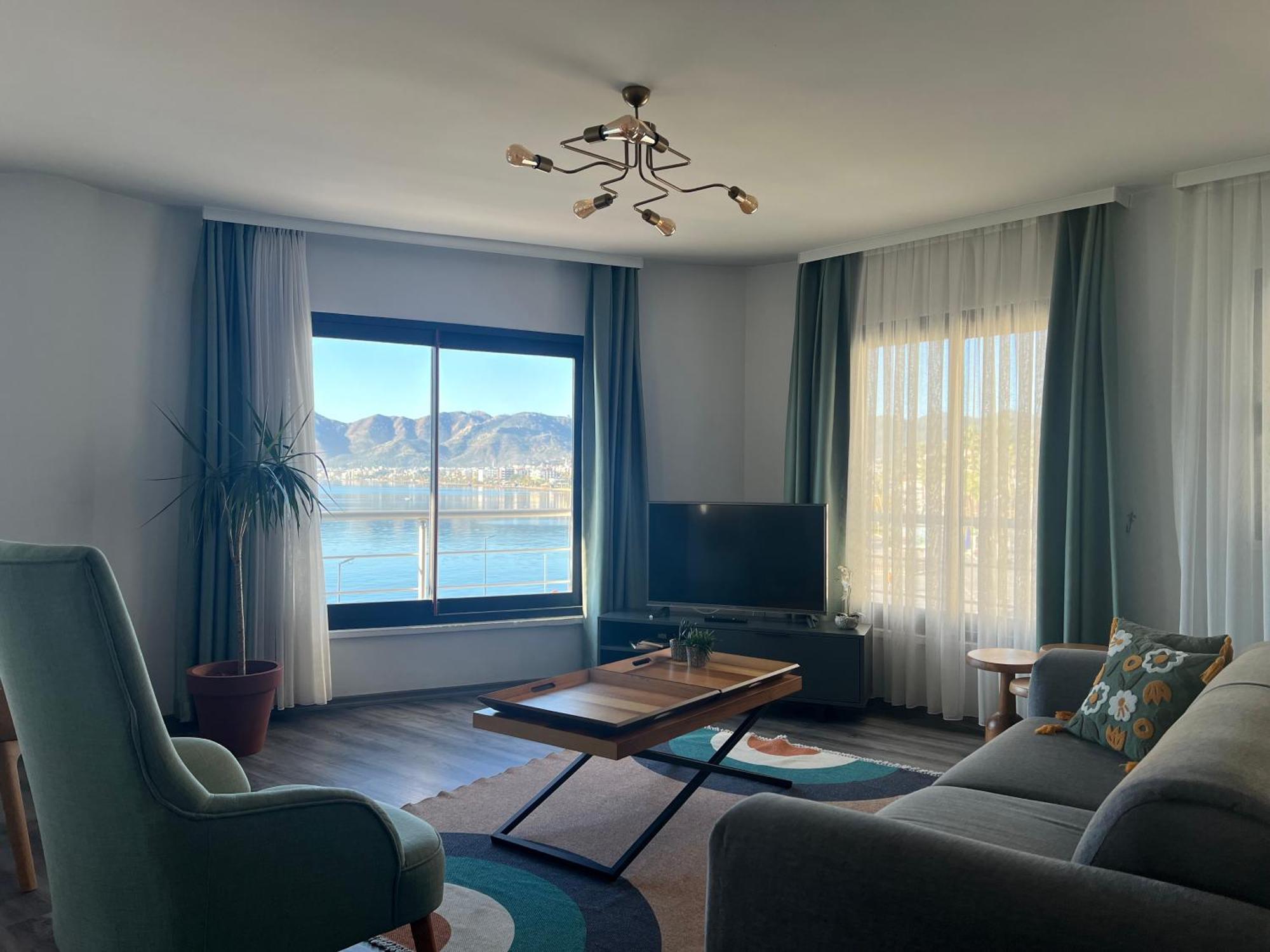 Apartment Trea Homes Marina Suites *